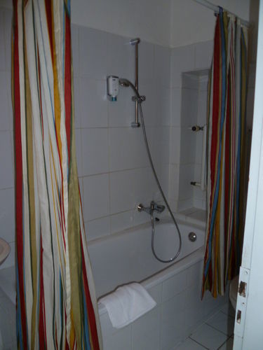 Domo Mondial Hotel 2*